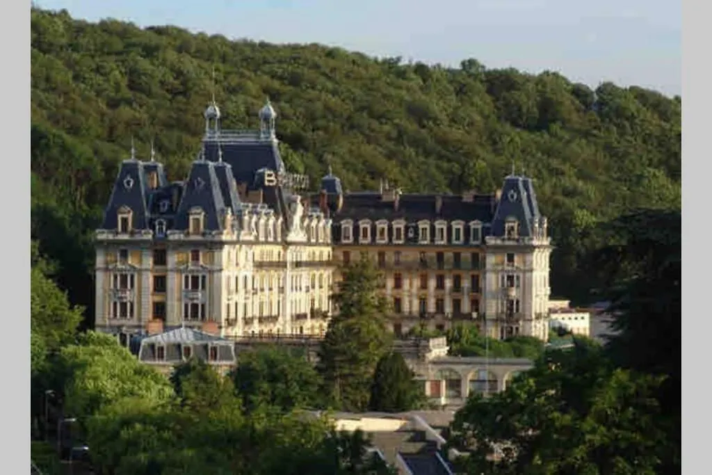 Les Petits Boudoirs Bernascon Apartment Aix-les-Bains