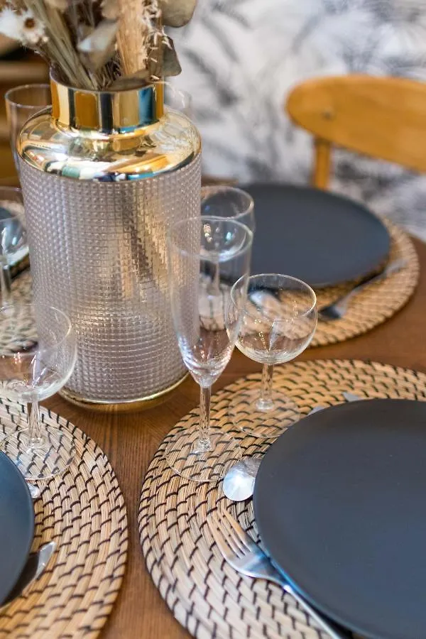 Les Petits Boudoirs Bernascon Apartment Aix-les-Bains France